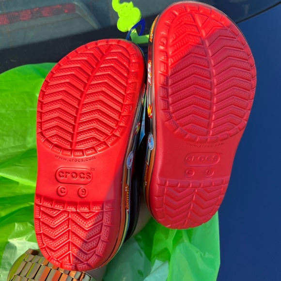 Desirable light up Lightning McQueen Crocs kids size 9C. Brand New w/receipt! - Picture 7 of 7